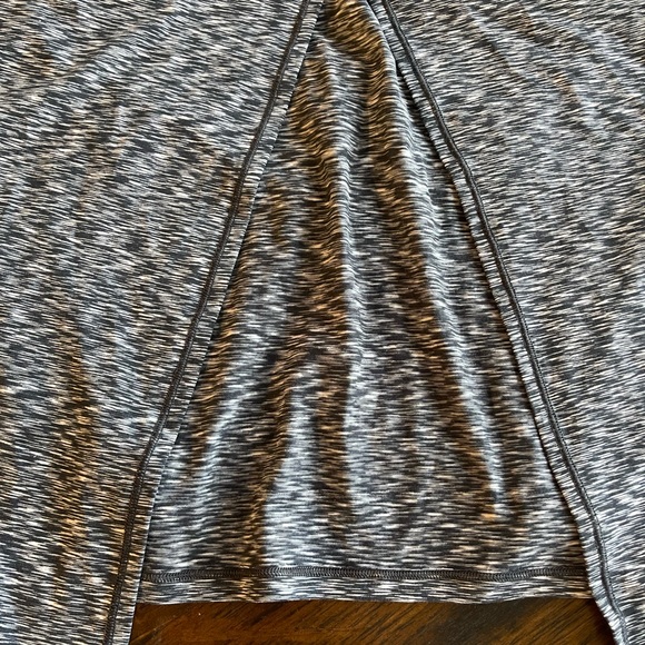 LULULEMON Miles Ahead Tank - Picture 7 of 8